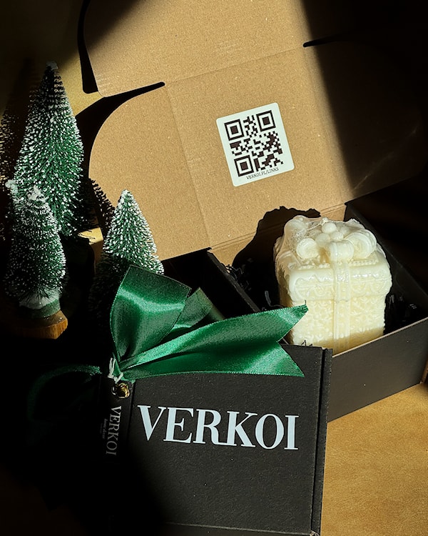 Świeca z wosku palmowego Christmas Prezent 320 g  - zdjęcie 4