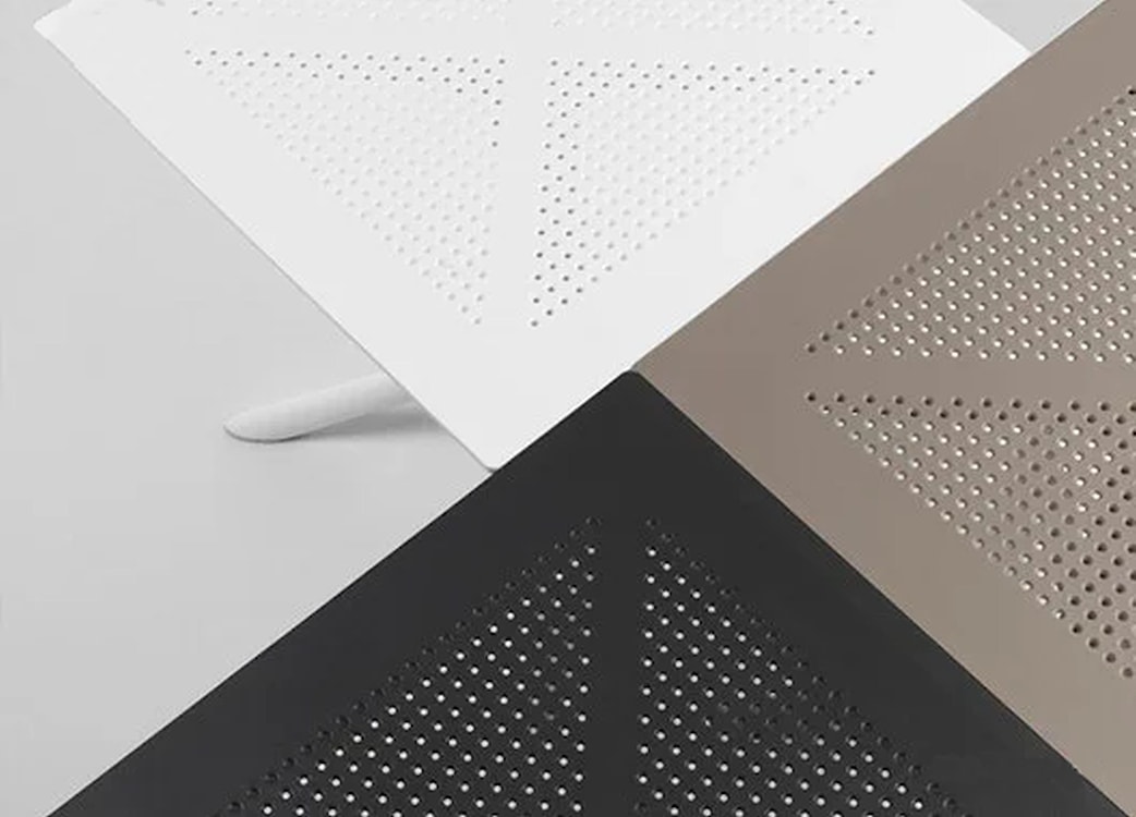 Zestaw ogrodowy stół kwadratowy Clip 80 cm i 4 krzesła z podłokietnikami Bora Nardi z certyfikowanego tworzywa brązowy  - zdjęcie 4