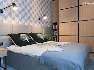 Aranżacja nowoczesnej sypialni - zdjęcie od 4Rooms Studio