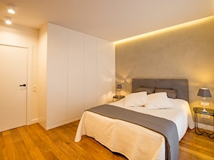 dom jednorodzinny Warszawa - Średnia biała szara sypialnia, styl nowoczesny - zdjęcie od noobo studio