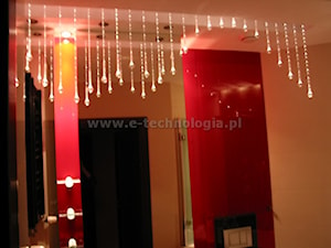 Oświetlenie w nowoczesnej łazience - zdjęcie od E-TECHNOLOGIA Leszek Łazarski