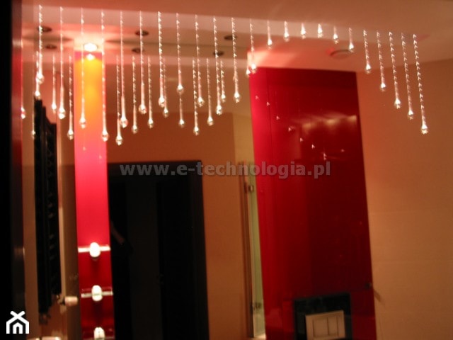 Oświetlenie w nowoczesnej łazience - zdjęcie od E-TECHNOLOGIA Leszek Łazarski - Homebook