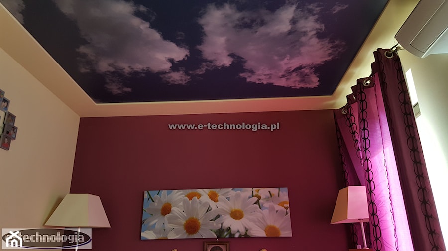 Sufit podwieszany w sypialni - zdjęcie od E-TECHNOLOGIA Leszek Łazarski
