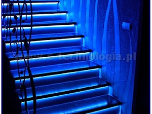 Oświetlenie LED na klatce schodowej - zdjęcie od E-TECHNOLOGIA Leszek Łazarski