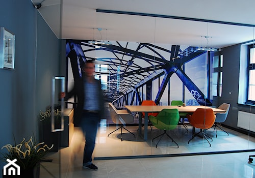biuro w Poznaniu - Średnie szare biuro, styl minimalistyczny - zdjęcie od Archideko