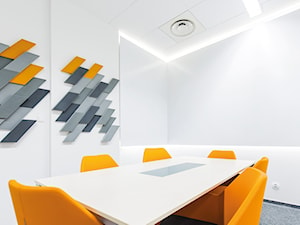 Adaptacja akustyczna sali konferencyjnej - zdjęcie od Nyquista Acoustic Design