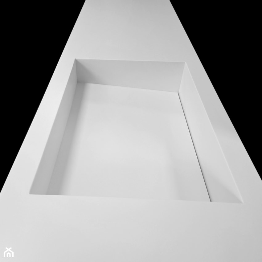 Umywalka kompozytowa z odpływem szczelinowym tylnym, zintegrowana z blatem - Łazienka, styl nowoczesny - zdjęcie od blaty.eu - sklep internetowy