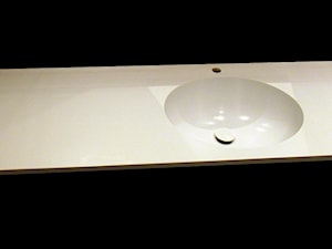 Blat 150x50x3cm z umywalką owalną 46.5x37x15,9cm - zdjęcie od blaty.eu - sklep internetowy