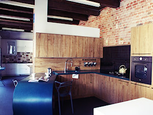 Kuchnia na zamówienie, drewno - zdjęcie od DrewutniaLoft