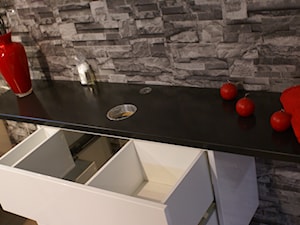 Łazienka na wymiar, producent mebli - Łazienka, styl nowoczesny - zdjęcie od DrewutniaLoft