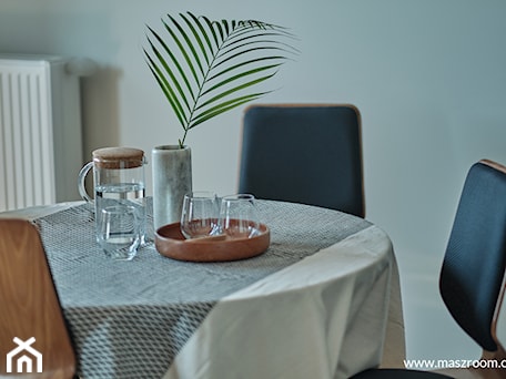 Aranżacje wnętrz - Jadalnia: Apartamenty Raków - Jadalnia, styl vintage - Maszroom: Karolina Pogorzelska . Przeglądaj, dodawaj i zapisuj najlepsze zdjęcia, pomysły i inspiracje designerskie. W bazie mamy już prawie milion fotografii!