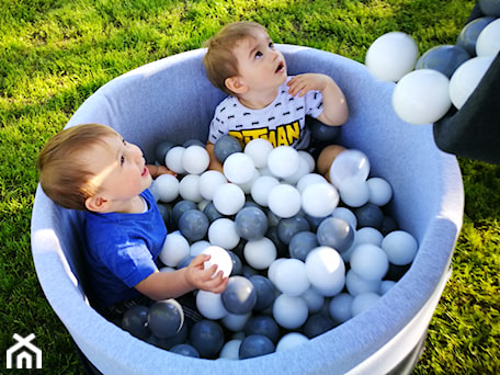 Aranżacje wnętrz - Ogród: Suchy basen BabyBall z piłeczkami - BabyBall - suche baseny z piłeczkami dla dzieci. Przeglądaj, dodawaj i zapisuj najlepsze zdjęcia, pomysły i inspiracje designerskie. W bazie mamy już prawie milion fotografii!