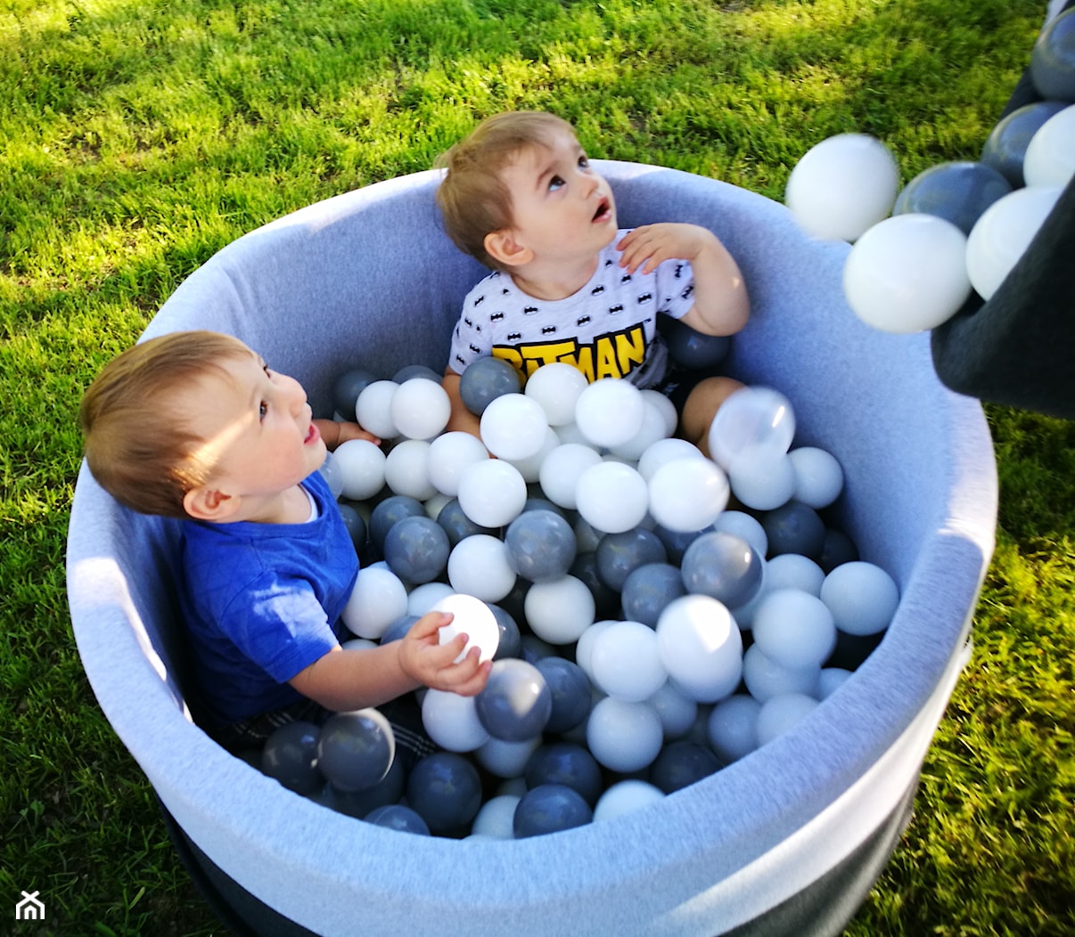 Suchy basen BabyBall z piłeczkami - zdjęcie od BabyBall - suche baseny z piłeczkami dla dzieci - Homebook