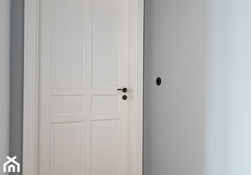mieszkanie wierzbowa - Mały szary hol / przedpokój, styl tradycyjny - zdjęcie od ENDE marcin lewandowicz