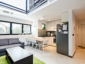 apartament JEDNOosobowy - Średnia szara jadalnia w kuchni, styl nowoczesny - zdjęcie od ENDE marcin lewandowicz