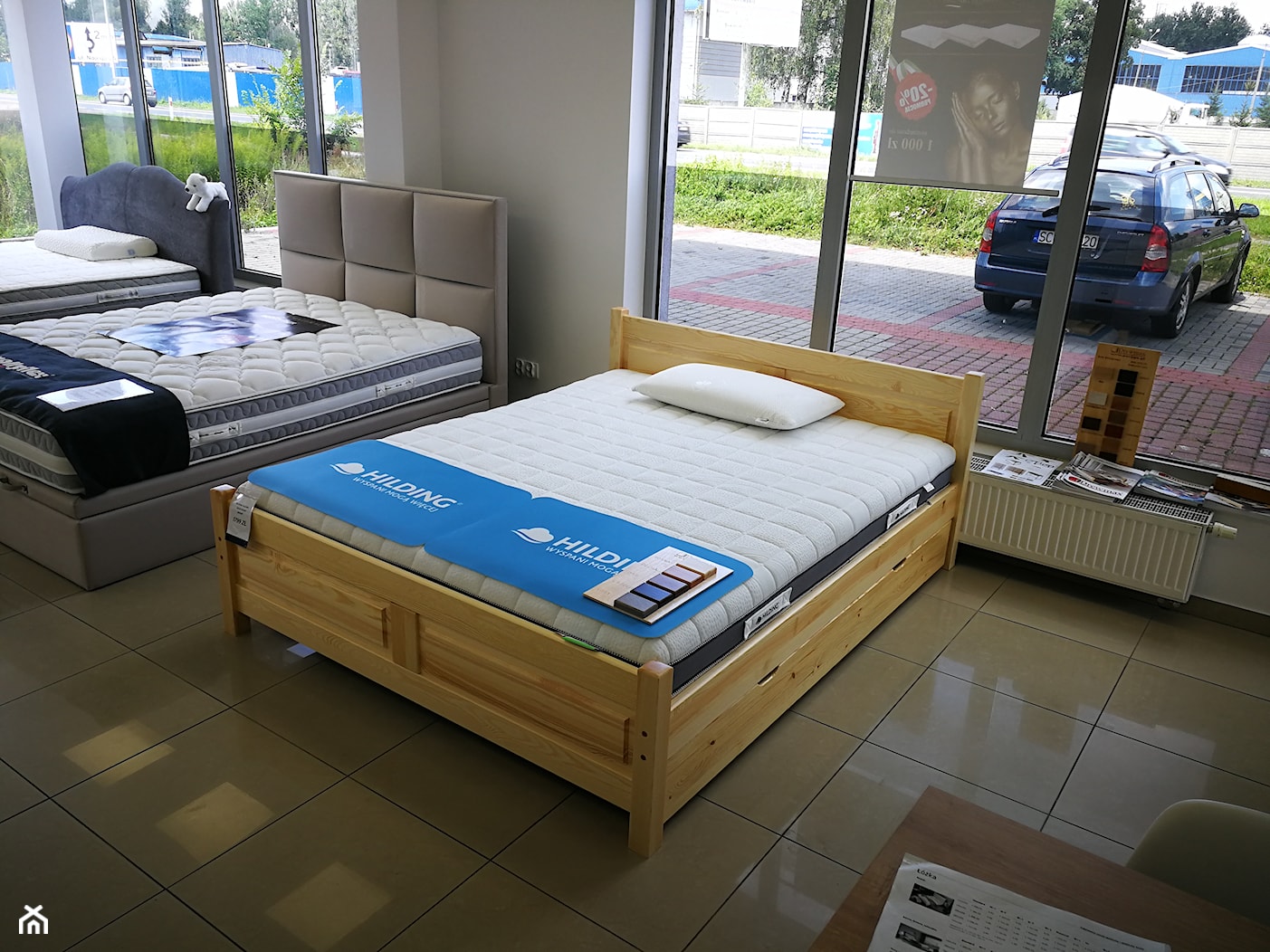 Łóżko Drewniane DREWMAX - zdjęcie od Centrum Sypialni - materace i łóżka - Homebook