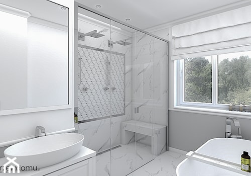 Łazienka w stylu new hampton - Średnia z lustrem z marmurową podłogą z punktowym oświetleniem łazienka z oknem, styl glamour - zdjęcie od wnetrzewdomu