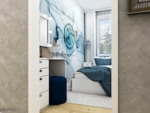 Mała sypialnia z niebieskim akcentem - Sypialnia, styl nowoczesny - zdjęcie od wnetrzewdomu