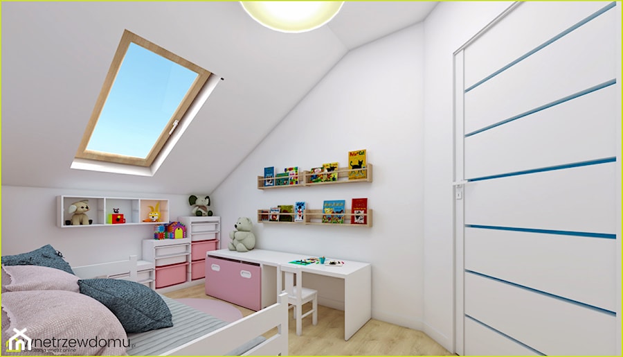 Pokój dla dziewczynki z tapetą w sówki - Mały biały pokój dziecka dla dziecka dla dziewczynki, styl skandynawski - zdjęcie od wnetrzewdomu