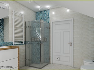 Łazienka z grafiką na szkle - Średnia na poddaszu bez okna z lustrem z punktowym oświetleniem łazienka, styl nowoczesny - zdjęcie od wnetrzewdomu