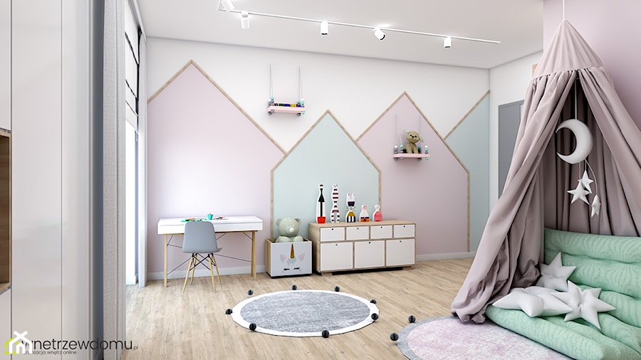 Pokój małej księżniczki - Duży biały różowy niebieski pokój dziecka dla dziecka dla nastolatka dla dziewczynki, styl skandynawski - zdjęcie od wnetrzewdomu
