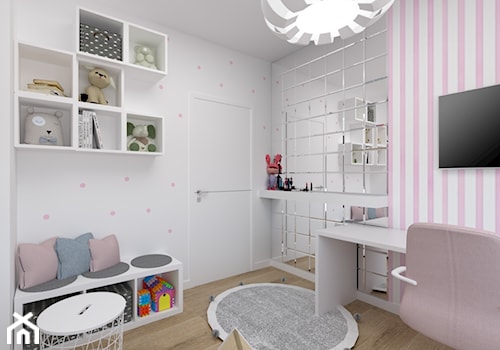 Pokój dla dziewczynki z lustrzaną ścianą - zdjęcie od wnetrzewdomu
