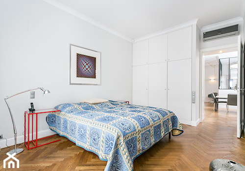Średnia szara sypialnia - zdjęcie od Aleksandra Kozuń fotografia wnętrz