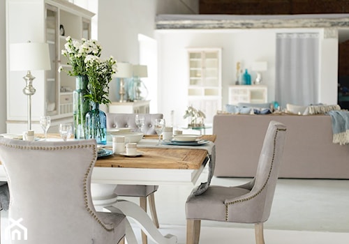 Kolekcja Lake House - Średnia biała jadalnia w salonie - zdjęcie od miloo-home
