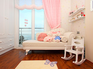 Bezpieczeństwo dziecka - Pokój dziecka, styl tradycyjny - zdjęcie od Vetrex – Okna i Drzwi Premium