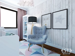Pokój dziecięcy - Mały biały szary pokój dziecka dla niemowlaka dla chłopca dla dziewczynki, styl skandynawski - zdjęcie od Este Design