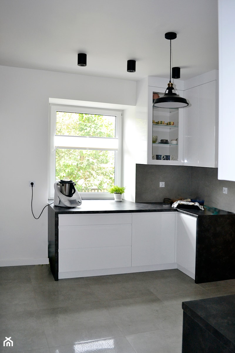 Dom wolnostojący Rumia 140m2 - Kuchnia, styl industrialny - zdjęcie od IDS projektowanie wnętrz