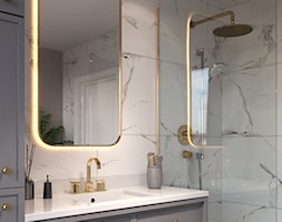 Aranżacje - Mała średnia biała szara łazienka, styl glamour - zdjęcie od GTV - Homebook