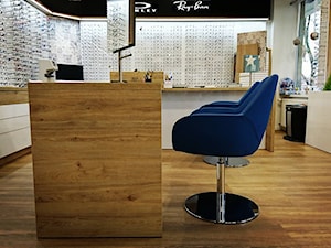Projekt salon optyczny - Wnętrza publiczne - zdjęcie od Kubek Design