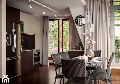 Apartament nadmorski, Sopot - Średnia beżowa jadalnia w kuchni - zdjęcie od Architekci Modelarnia