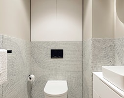 Mała łazienka z WC - zdjęcie od KAROLINA POPIEL - ARCHITEKTURA WNĘTRZ - Homebook