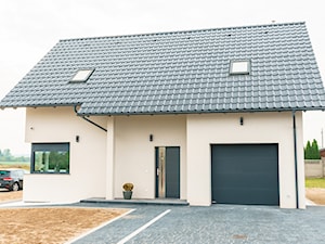 Budowa domu - Domy, styl tradycyjny - zdjęcie od KRISPOL Sp. z o.o.