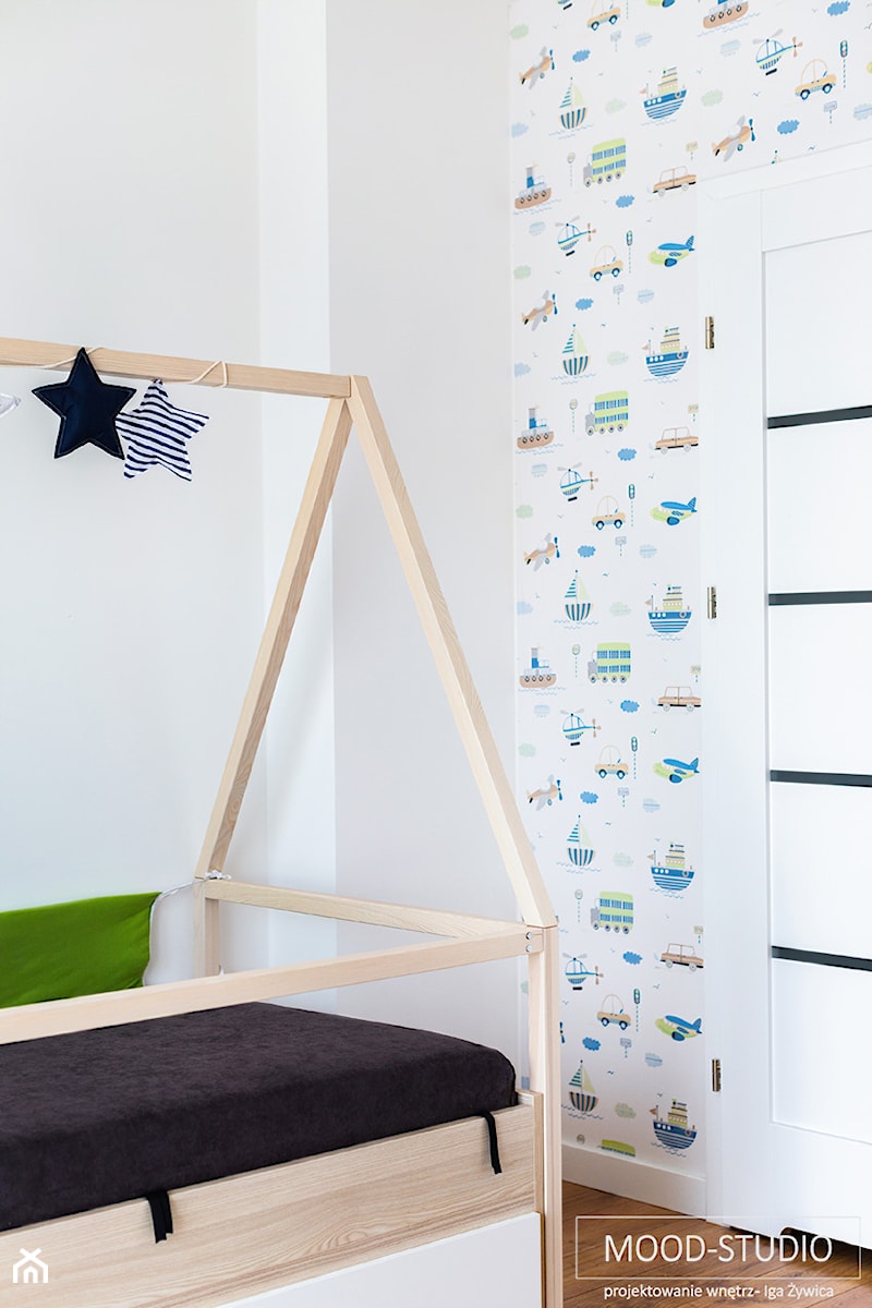 Nowoczesne wnętrze z turkusem - Średni biały pokój dziecka dla dziecka dla chłopca, styl nowoczesny - zdjęcie od MOOD-STUDIO