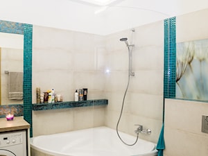 apartament Bemowo - Mała bez okna z pralką / suszarką z marmurową podłogą łazienka - zdjęcie od Artkam