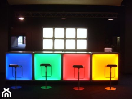 bar - podświetlany na różne kolory - Design4rent - zdjęcie od Design4rent
