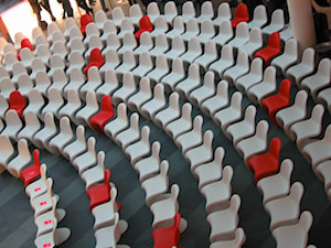 Design4rent - krzesła Verner Panton - zdjęcie od Design4rent