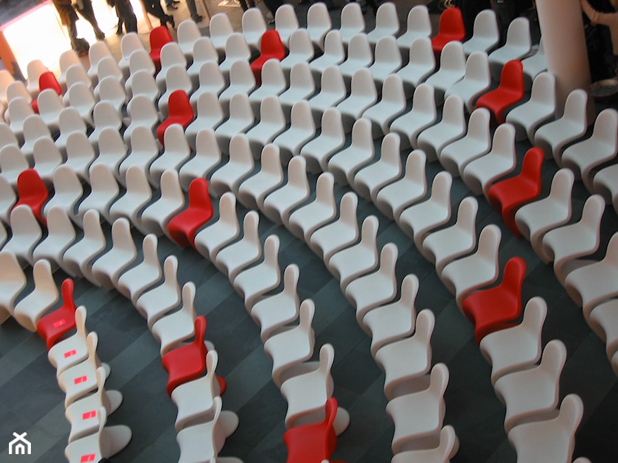 Design4rent - krzesła Verner Panton - zdjęcie od Design4rent