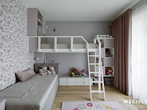 Pokój dziewczynek - Duży szary pokój dziecka dla dziecka dla chłopca dla rodzeństwa - zdjęcie od Węgiełek Architekci Wnętrz