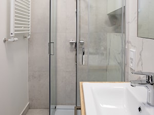 Kawalerka 25 m2 - Średnia bez okna łazienka - zdjęcie od Biuro projektowe "Patio" Ewa Szymczak