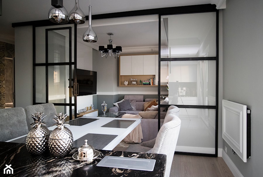 Mieszkanie w stylu glamour - Średnia szara jadalnia jako osobne pomieszczenie, styl glamour - zdjęcie od Biuro projektowe "Patio" Ewa Szymczak