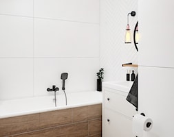 łazienka #1 // Wrocław - Mała bez okna z lustrem z punktowym oświetleniem łazienka, styl rustykalny - zdjęcie od KMwnętrza - Homebook
