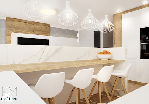mieszkanie #2 // Wrocław - Średnia otwarta z salonem biała z zabudowaną lodówką kuchnia w kształcie litery g z marmurem nad blatem kuchennym, styl skandynawski - zdjęcie od KMwnętrza