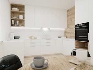 kuchnia // biel, drewno - zdjęcie od KMwnętrza