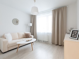 Mieszkanie na sprzedaż po flippingu - Salon, styl skandynawski - zdjęcie od Express Furniture Rental