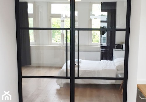Loftowe drzwi do sypialni - zdjęcie od OTIF Profil - ścianki i drzwi loftowe
