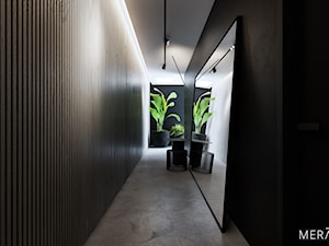 Projekt mieszkania / Gdańsk - Średni czarny z marmurem na podłodze hol / przedpokój, styl minimalistyczny - zdjęcie od Merapi Architects
